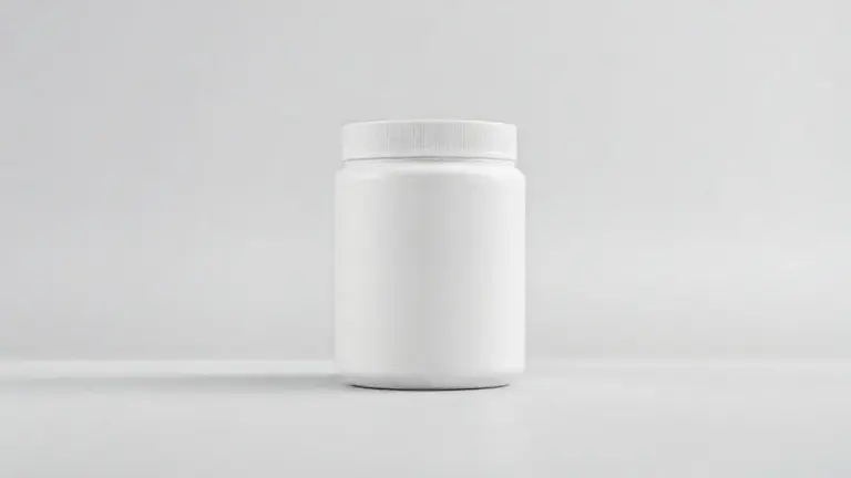 Pote de creatina 100% pura em um fundo de estúdio, ilustrando a análise completa do suplemento da Absolut Nutrition para saber se vale a pena.